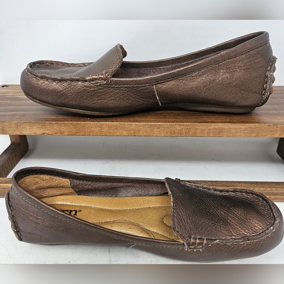 Born Shoes - Born Womens Loafers Size 6